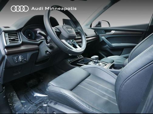 2023 Audi Q5 45 S line Premium Plus