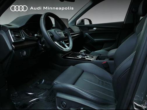 2024 Audi Q5 45 S line Premium