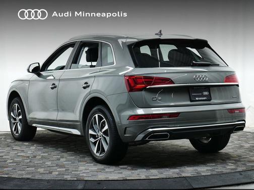 2024 Audi Q5 45 S line Premium