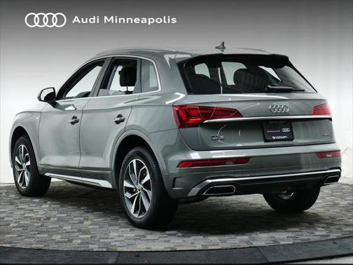 2024 Audi Q5 45 S line Premium