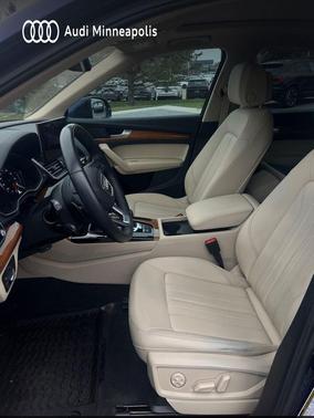 2023 Audi Q5 45 S line Premium
