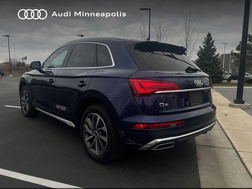 2023 Audi Q5 45 S line Premium