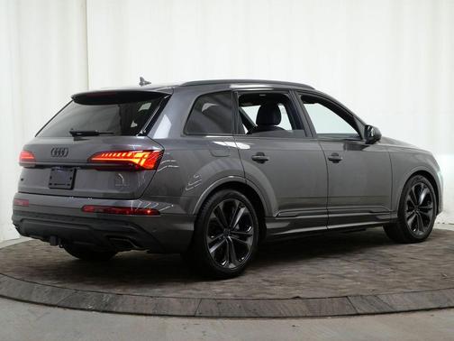 2026 Audi Q7 55 Premium Plus