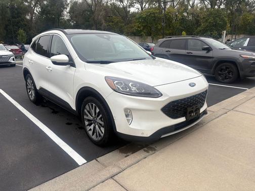2020 Ford Escape Titanium