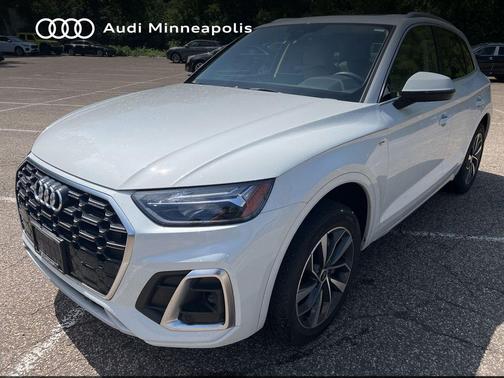 Glacier White 2023 Audi Q5 45 S line Premium