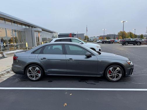 2023 Audi A4 45 S line Premium Plus