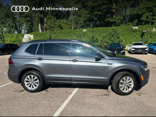 Platinum Gray Metallic 2019 Volkswagen Tiguan 2.0T SE 4MOTION