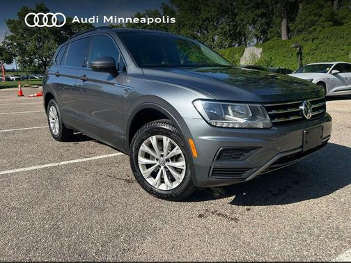 Platinum Gray Metallic 2019 Volkswagen Tiguan 2.0T SE 4MOTION