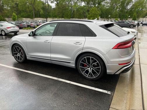Florett Silver Metallic 2021 Audi Q8 55 Prestige