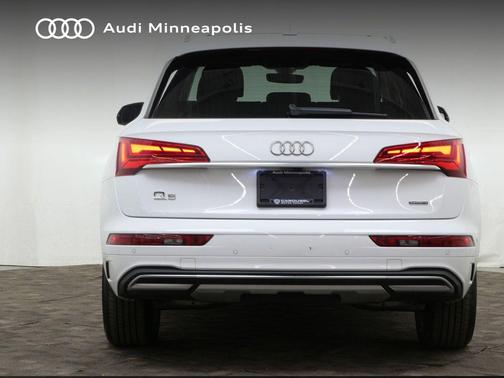 2023 Audi Q5 40 Premium