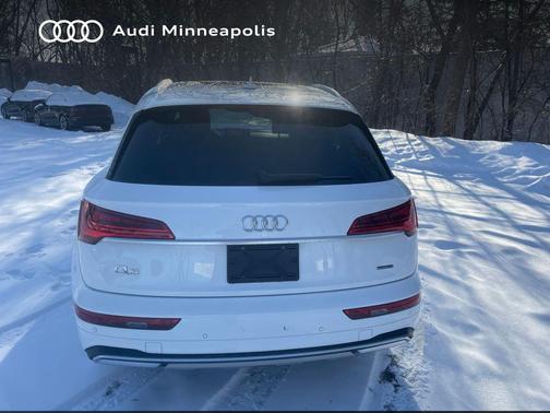 2023 Audi Q5 40 Premium