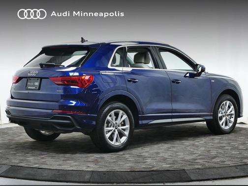 2025 Audi Q3 Premium 45 TFSI S line quattro Tiptronic