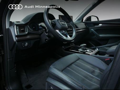 2023 Audi Q5 40 Premium Plus