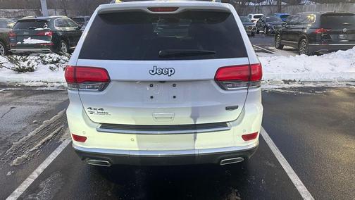 2016 Jeep Grand Cherokee Summit