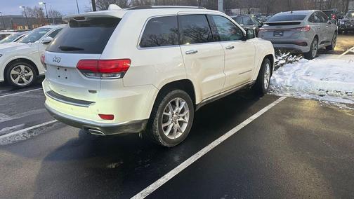 2016 Jeep Grand Cherokee Summit