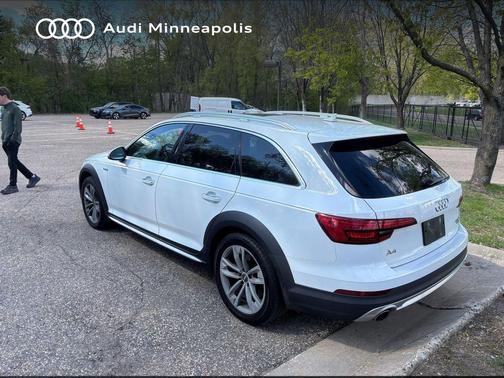 Glacier White Metallic 2017 Audi A4 allroad 2.0T Premium