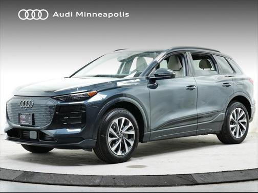 2025 Audi Q6 e-tron Premium Plus quattro