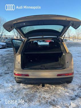 2025 Audi Q7 55 Prestige