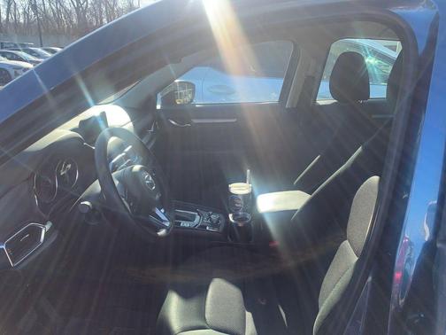 2017 Mazda CX-5 Sport