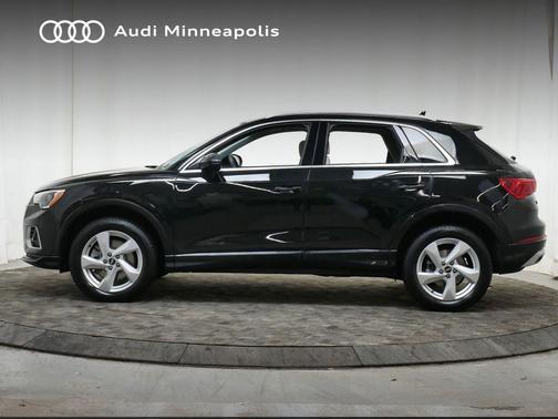 2022 Audi Q3 40 Premium