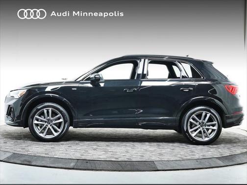 2024 Audi Q3 Premium 45 TFSI S line quattro Tiptronic