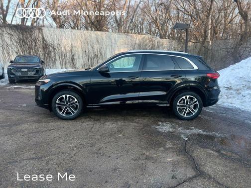 2025 Audi Q5 Premium Plus TFSI quattro S tronic