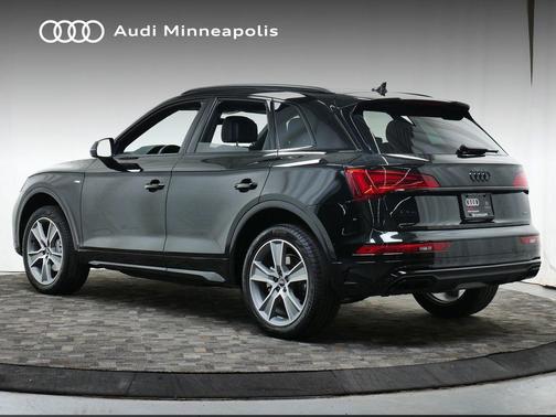 2025 Audi Q5 45 S line Premium