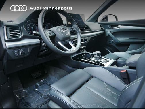 2025 Audi Q5 45 S line Premium