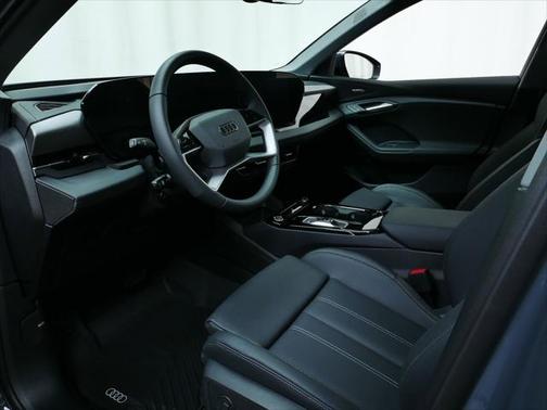 2025 Audi Q6 e-tron Premium Plus quattro