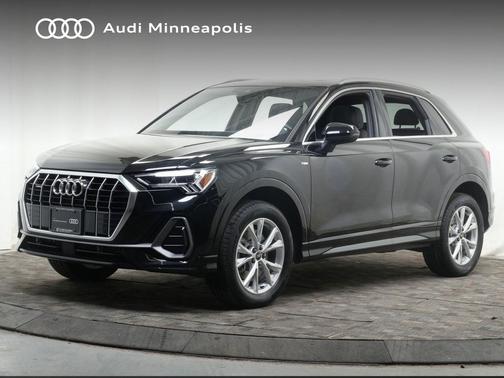 Mythos Black Metallic 2023 Audi Q3 Premium 45 TFSI S line quattro Tiptronic
