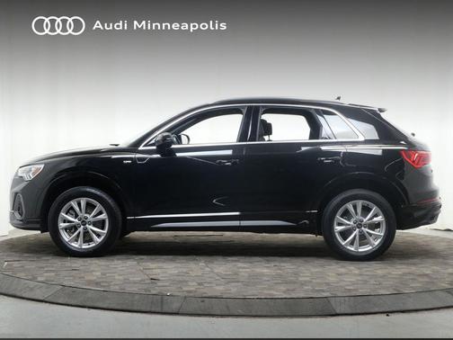 Mythos Black Metallic 2023 Audi Q3 Premium 45 TFSI S line quattro Tiptronic