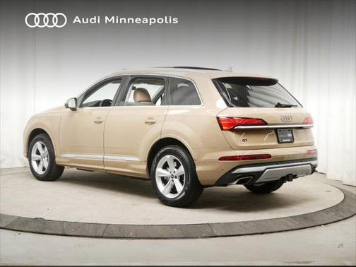 2025 Audi Q7 45 Premium