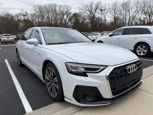 2022 Audi A8 L 55 TFSI quattro Tiptronic