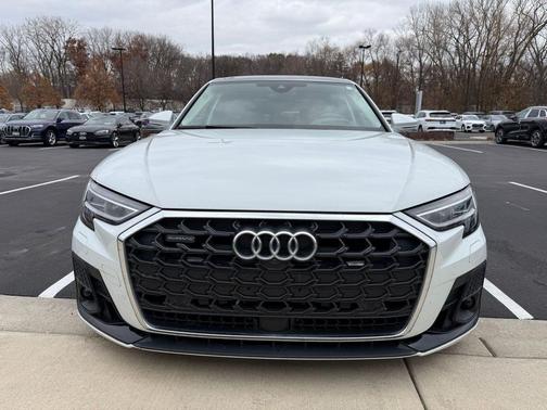2022 Audi A8 L 55 TFSI quattro Tiptronic