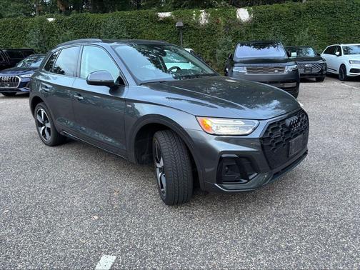 2023 Audi Q5 45 S line Premium Plus