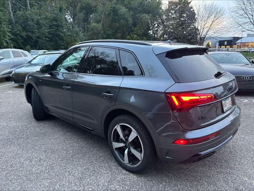 2023 Audi Q5 45 S line Premium Plus