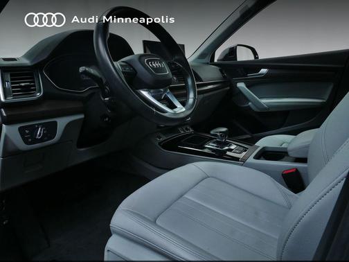 2023 Audi Q5 45 S line Premium Plus