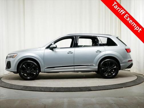 2025 Audi Q7 55 Premium Plus