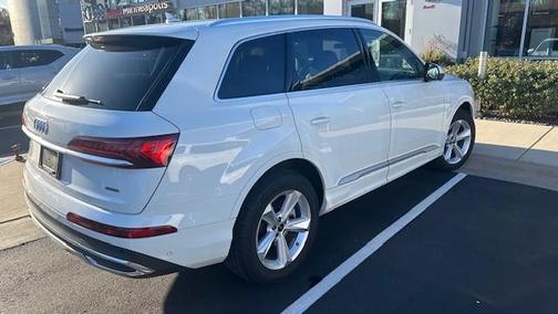 2024 Audi Q7 45 Premium