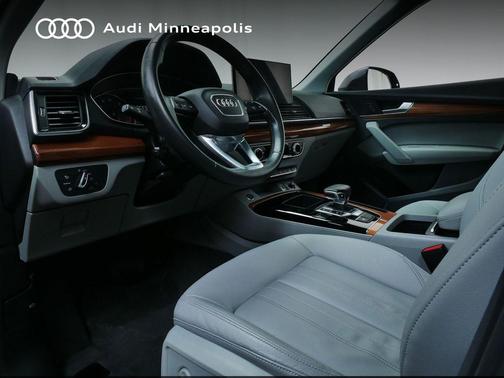 2022 Audi Q5 45 S line Premium