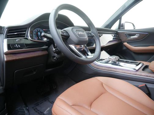 2026 Audi Q7 55 Premium Plus