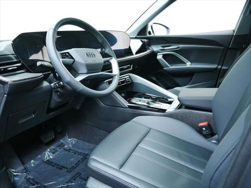 2025 Audi Q5 Premium