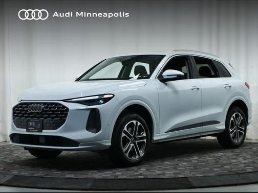 2025 Audi Q5 Premium