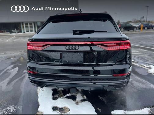 2023 Audi Q8 55 Premium Plus