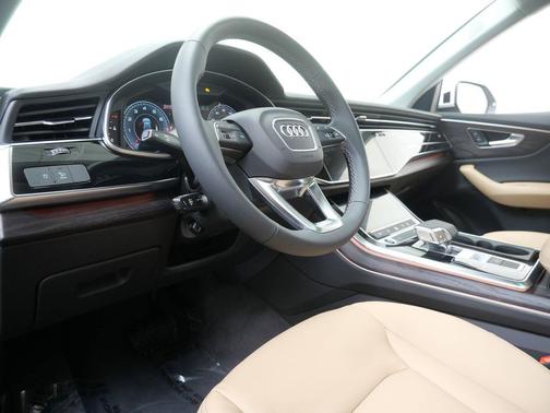 2026 Audi Q8 55 Premium