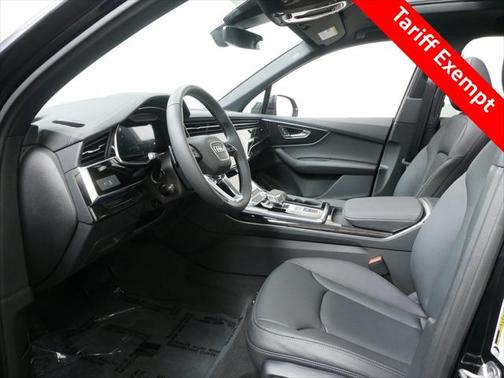 2025 Audi Q7 55 Premium