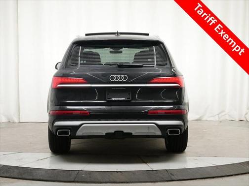 2025 Audi Q7 55 Premium
