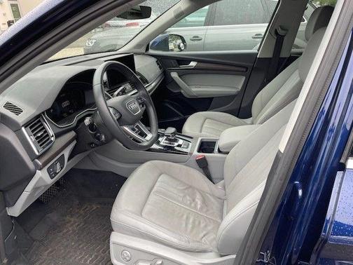 2022 Audi Q5 45 S line Premium Plus
