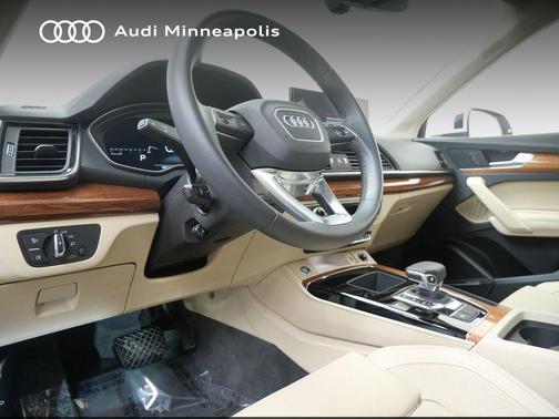 2023 Audi Q5 45 S line Premium Plus