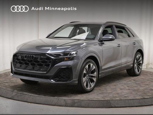 Daytona Gray Pearl Effect 2026 Audi Q8 55 Premium Plus